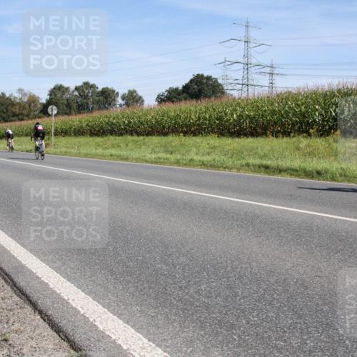 01.09.2024 - 17. Tribühne Triathlon H.Heesch http://msf.ph/oto/6942895 01.09.2024 11:22:18 Radfahren 355, 426, 430, 446, 454 meine-sportfotos.de