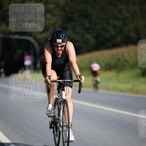 01.09.2024 - 17. Tribühne Triathlon H.Heesch http://msf.ph/oto/6942903 01.09.2024 11:25:09 Radfahren 335, 336, 403, 415, 474, 486, 553, 1479 meine-sportfotos.de