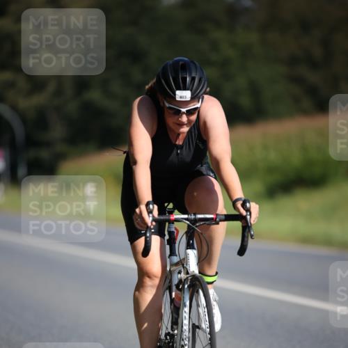 01.09.2024 - 17. Tribühne Triathlon H.Heesch http://msf.ph/oto/6942917 01.09.2024 11:25:09 Radfahren 335, 336, 403, 415, 474, 486, 553, 1479 meine-sportfotos.de