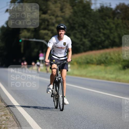 01.09.2024 - 17. Tribühne Triathlon H.Heesch http://msf.ph/oto/6942926 01.09.2024 11:25:31 Radfahren 334, 363, 478, 495, 498 meine-sportfotos.de