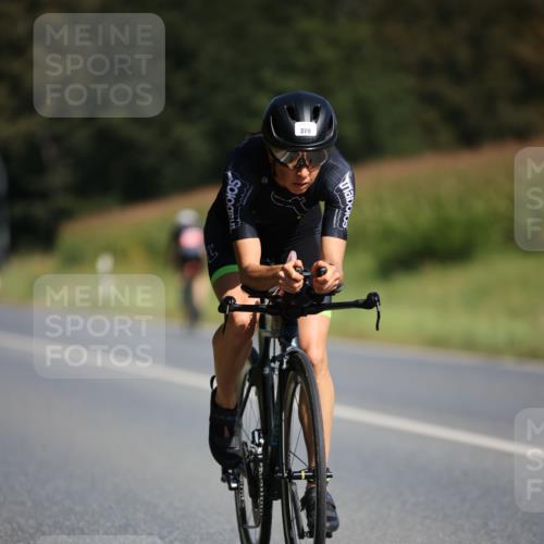 01.09.2024 - 17. Tribühne Triathlon H.Heesch http://msf.ph/oto/6942998 01.09.2024 11:29:13 Radfahren 379, 438, 500, 559 meine-sportfotos.de