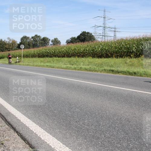 01.09.2024 - 17. Tribühne Triathlon H.Heesch http://msf.ph/oto/6943027 01.09.2024 11:24:29 Radfahren 390, 404, 511 meine-sportfotos.de
