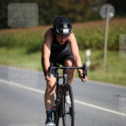 01.09.2024 - 17. Tribühne Triathlon H.Heesch http://msf.ph/oto/6943032 01.09.2024 11:29:23 Radfahren 320, 380, 438, 477 meine-sportfotos.de