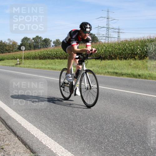 01.09.2024 - 17. Tribühne Triathlon H.Heesch http://msf.ph/oto/6943044 01.09.2024 11:24:52 Radfahren 391, 416, 437, 545 meine-sportfotos.de