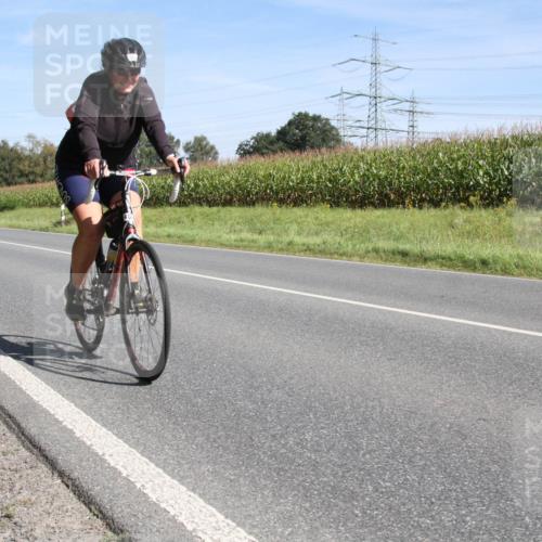 01.09.2024 - 17. Tribühne Triathlon H.Heesch http://msf.ph/oto/6943050 01.09.2024 11:24:57 Radfahren 391, 400, 416, 545 meine-sportfotos.de