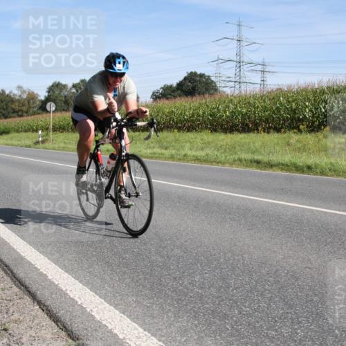 01.09.2024 - 17. Tribühne Triathlon H.Heesch http://msf.ph/oto/6943054 01.09.2024 11:24:59 Radfahren 400, 416, 470 meine-sportfotos.de