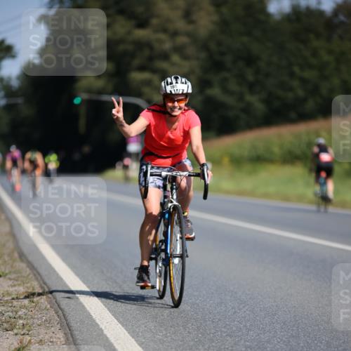 01.09.2024 - 17. Tribühne Triathlon H.Heesch http://msf.ph/oto/6943064 01.09.2024 11:30:03 Radfahren 357, 358, 398, 425, 441, 461, 532 meine-sportfotos.de
