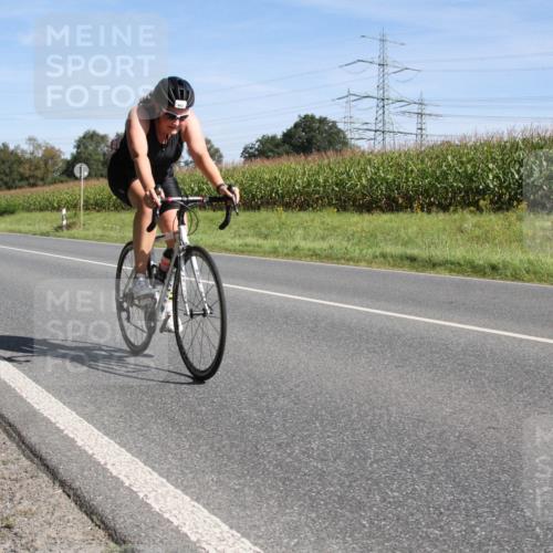01.09.2024 - 17. Tribühne Triathlon H.Heesch http://msf.ph/oto/6943068 01.09.2024 11:25:10 Radfahren 335, 396, 403, 415, 474, 486, 553 meine-sportfotos.de