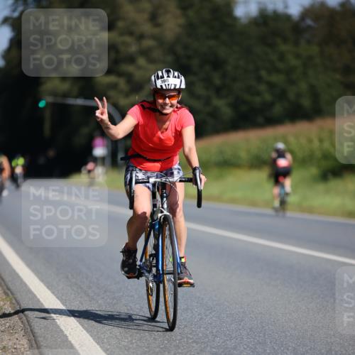 01.09.2024 - 17. Tribühne Triathlon H.Heesch http://msf.ph/oto/6943071 01.09.2024 11:30:03 Radfahren 357, 358, 398, 425, 441, 461, 532 meine-sportfotos.de