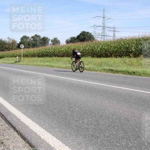01.09.2024 - 17. Tribühne Triathlon H.Heesch http://msf.ph/oto/6943075 01.09.2024 11:25:14 Radfahren 335, 336, 403, 474, 486, 553, 1479 meine-sportfotos.de