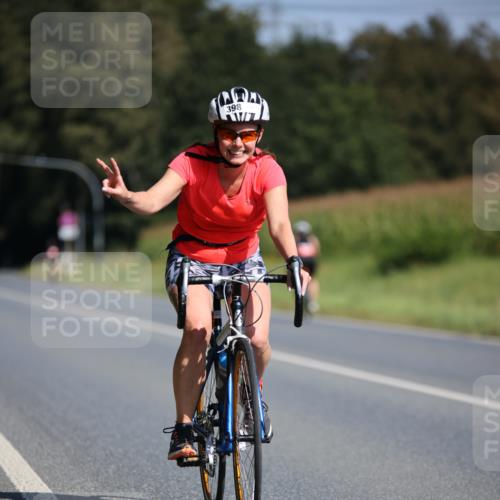 01.09.2024 - 17. Tribühne Triathlon H.Heesch http://msf.ph/oto/6943081 01.09.2024 11:30:04 Radfahren 357, 398, 425, 441, 461, 532 meine-sportfotos.de