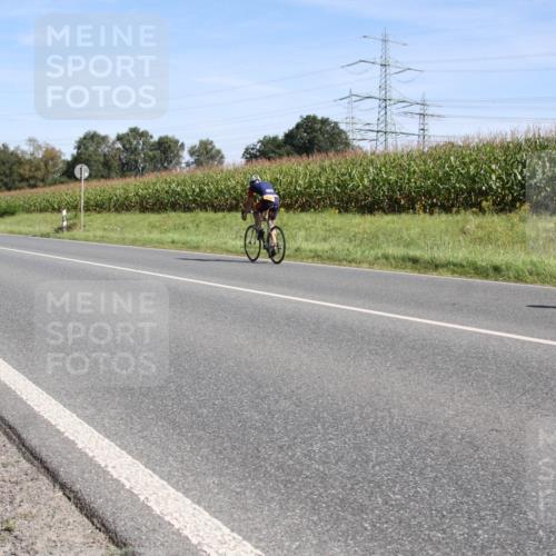01.09.2024 - 17. Tribühne Triathlon H.Heesch http://msf.ph/oto/6943089 01.09.2024 11:25:20 Radfahren 336, 1479 meine-sportfotos.de