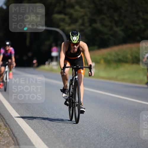 01.09.2024 - 17. Tribühne Triathlon H.Heesch http://msf.ph/oto/6943097 01.09.2024 11:30:08 Radfahren 357, 425, 441, 461, 532 meine-sportfotos.de