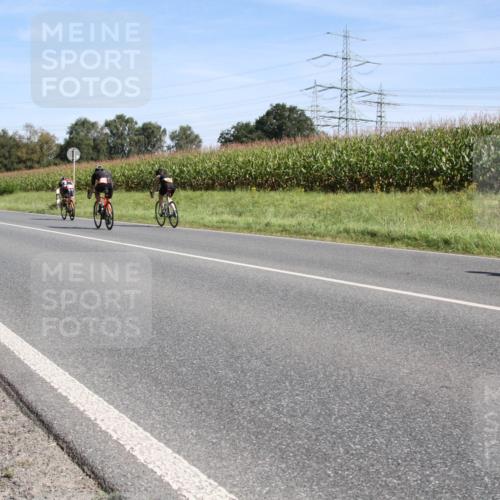 01.09.2024 - 17. Tribühne Triathlon H.Heesch http://msf.ph/oto/6943108 01.09.2024 11:25:41 Radfahren 313, 363, 478, 495, 498, 524 meine-sportfotos.de