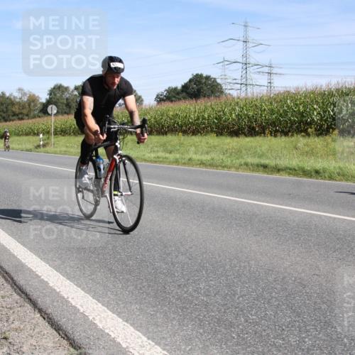 01.09.2024 - 17. Tribühne Triathlon H.Heesch http://msf.ph/oto/6943117 01.09.2024 11:25:49 Radfahren 313, 422, 465 meine-sportfotos.de