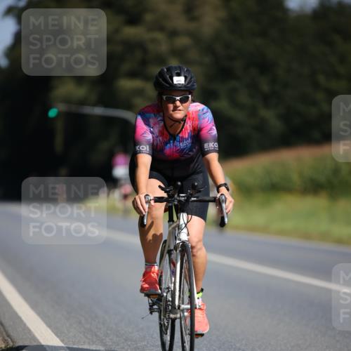 01.09.2024 - 17. Tribühne Triathlon H.Heesch http://msf.ph/oto/6943133 01.09.2024 11:30:11 Radfahren 357, 425, 461, 532, 539 meine-sportfotos.de