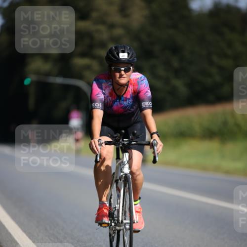 01.09.2024 - 17. Tribühne Triathlon H.Heesch http://msf.ph/oto/6943136 01.09.2024 11:30:11 Radfahren 357, 425, 461, 532, 539 meine-sportfotos.de