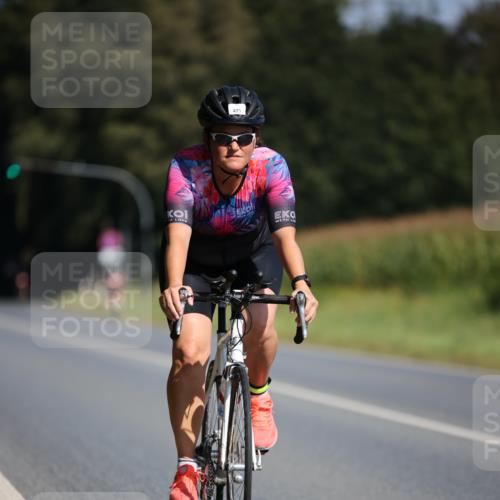 01.09.2024 - 17. Tribühne Triathlon H.Heesch http://msf.ph/oto/6943140 01.09.2024 11:30:12 Radfahren 312, 425, 532, 539 meine-sportfotos.de