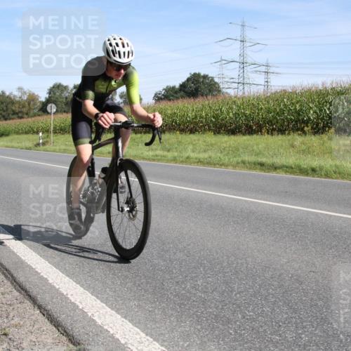 01.09.2024 - 17. Tribühne Triathlon H.Heesch http://msf.ph/oto/6943154 01.09.2024 11:26:48 Radfahren 310, 472, 528 meine-sportfotos.de
