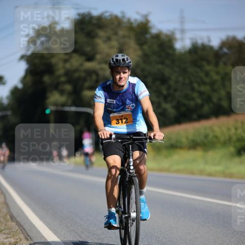 01.09.2024 - 17. Tribühne Triathlon H.Heesch http://msf.ph/oto/6943159 01.09.2024 11:30:21 Radfahren 312, 332, 342, 518, 537, 539 meine-sportfotos.de