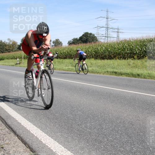 01.09.2024 - 17. Tribühne Triathlon H.Heesch http://msf.ph/oto/6943179 01.09.2024 11:27:14 Radfahren 383, 388, 393, 420, 480, 481 meine-sportfotos.de