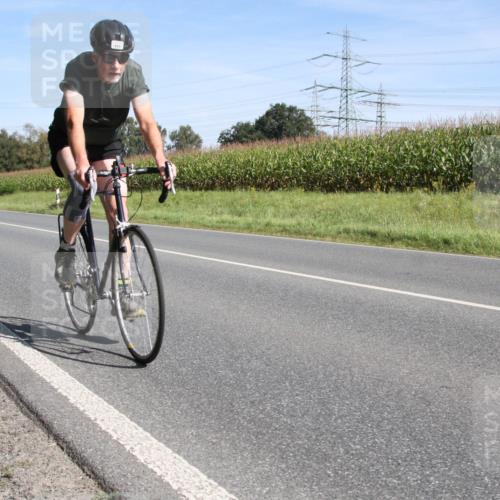 01.09.2024 - 17. Tribühne Triathlon H.Heesch http://msf.ph/oto/6943195 01.09.2024 11:27:37 Radfahren 399, 443, 464 meine-sportfotos.de