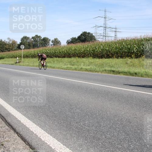 01.09.2024 - 17. Tribühne Triathlon H.Heesch http://msf.ph/oto/6943207 01.09.2024 11:28:07 Radfahren 60, 427, 456, 457 meine-sportfotos.de