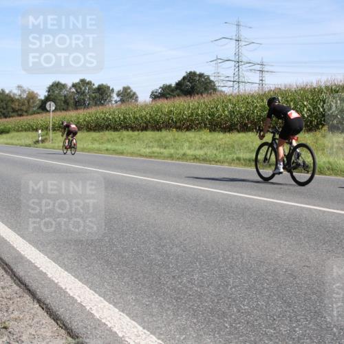 01.09.2024 - 17. Tribühne Triathlon H.Heesch http://msf.ph/oto/6943211 01.09.2024 11:28:07 Radfahren 60, 427, 456, 457 meine-sportfotos.de