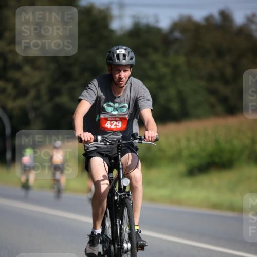 01.09.2024 - 17. Tribühne Triathlon H.Heesch http://msf.ph/oto/6943213 01.09.2024 11:30:35 Radfahren 360, 405, 429, 516, 519 meine-sportfotos.de