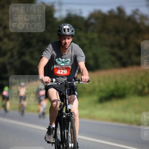 01.09.2024 - 17. Tribühne Triathlon H.Heesch http://msf.ph/oto/6943216 01.09.2024 11:30:35 Radfahren 360, 405, 429, 516, 519 meine-sportfotos.de