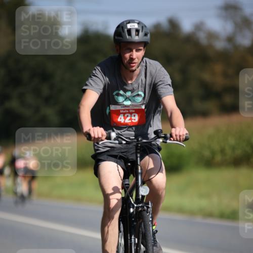 01.09.2024 - 17. Tribühne Triathlon H.Heesch http://msf.ph/oto/6943228 01.09.2024 11:30:36 Radfahren 360, 405, 429, 516, 519 meine-sportfotos.de