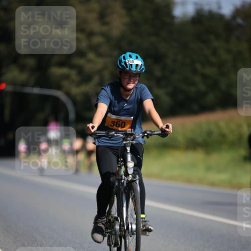 01.09.2024 - 17. Tribühne Triathlon H.Heesch http://msf.ph/oto/6943239 01.09.2024 11:30:39 Radfahren 360, 405, 429, 516, 531 meine-sportfotos.de