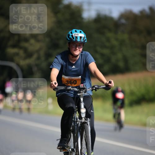 01.09.2024 - 17. Tribühne Triathlon H.Heesch http://msf.ph/oto/6943251 01.09.2024 11:30:39 Radfahren 360, 405, 429, 516, 531 meine-sportfotos.de