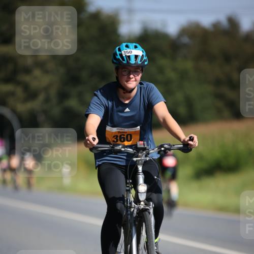 01.09.2024 - 17. Tribühne Triathlon H.Heesch http://msf.ph/oto/6943256 01.09.2024 11:30:39 Radfahren 360, 405, 429, 516, 531 meine-sportfotos.de