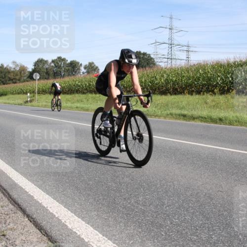 01.09.2024 - 17. Tribühne Triathlon H.Heesch http://msf.ph/oto/6943272 01.09.2024 11:29:23 Radfahren 320, 380, 438, 500 meine-sportfotos.de