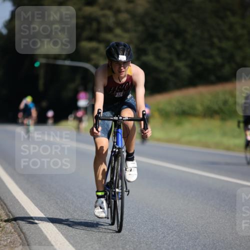 01.09.2024 - 17. Tribühne Triathlon H.Heesch http://msf.ph/oto/6943308 01.09.2024 11:30:57 Radfahren 319, 432, 562 meine-sportfotos.de