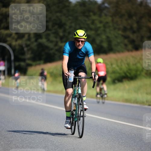 01.09.2024 - 17. Tribühne Triathlon H.Heesch http://msf.ph/oto/6943328 01.09.2024 11:31:03 Radfahren 333, 374, 432, 523 meine-sportfotos.de