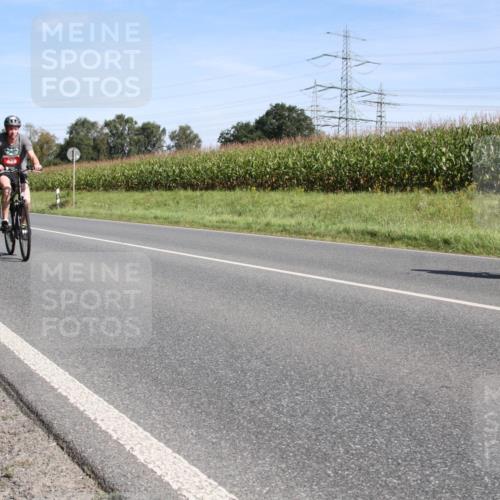 01.09.2024 - 17. Tribühne Triathlon H.Heesch http://msf.ph/oto/6943333 01.09.2024 11:30:35 Radfahren 360, 429, 516, 519 meine-sportfotos.de