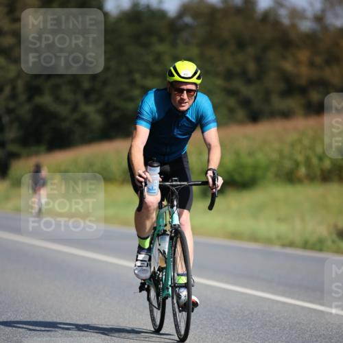 01.09.2024 - 17. Tribühne Triathlon H.Heesch http://msf.ph/oto/6943337 01.09.2024 11:31:03 Radfahren 333, 374, 432, 523 meine-sportfotos.de