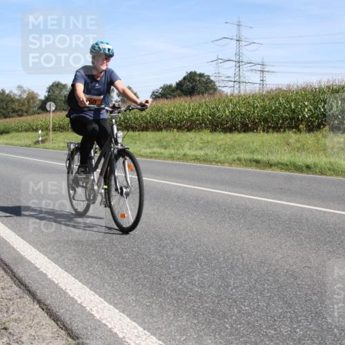 01.09.2024 - 17. Tribühne Triathlon H.Heesch http://msf.ph/oto/6943343 01.09.2024 11:30:40 Radfahren 360, 405, 429, 516 meine-sportfotos.de
