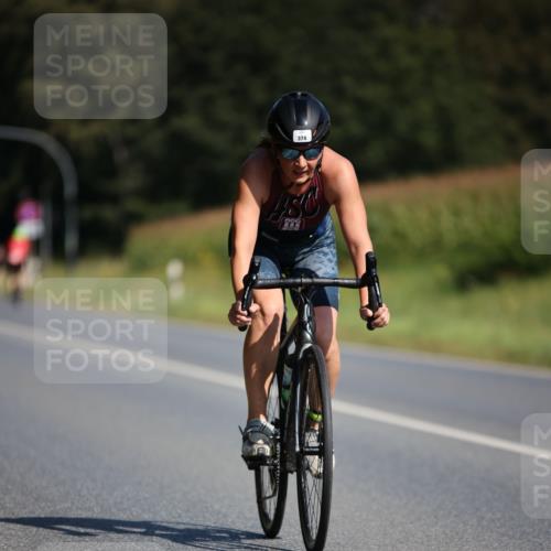 01.09.2024 - 17. Tribühne Triathlon H.Heesch http://msf.ph/oto/6943369 01.09.2024 11:31:10 Radfahren 314, 333, 374, 400, 523 meine-sportfotos.de