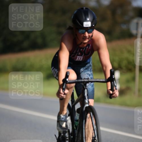 01.09.2024 - 17. Tribühne Triathlon H.Heesch http://msf.ph/oto/6943390 01.09.2024 11:31:10 Radfahren 314, 333, 374, 400, 523 meine-sportfotos.de