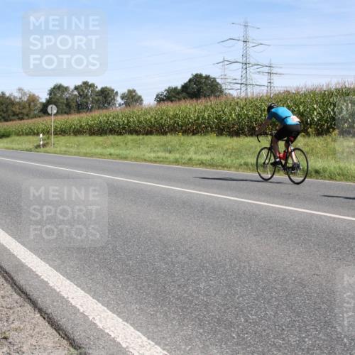 01.09.2024 - 17. Tribühne Triathlon H.Heesch http://msf.ph/oto/6943397 01.09.2024 11:31:40 Radfahren 415, 416, 448, 561 meine-sportfotos.de