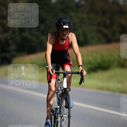 01.09.2024 - 17. Tribühne Triathlon H.Heesch http://msf.ph/oto/6943405 01.09.2024 11:31:14 Radfahren 314, 400, 523 meine-sportfotos.de