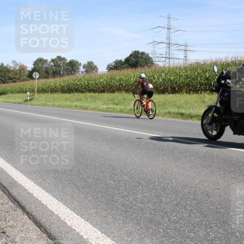 01.09.2024 - 17. Tribühne Triathlon H.Heesch http://msf.ph/oto/6943416 01.09.2024 11:32:00 Radfahren 367, 530, 556 meine-sportfotos.de