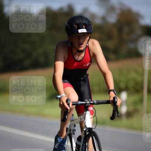 01.09.2024 - 17. Tribühne Triathlon H.Heesch http://msf.ph/oto/6943417 01.09.2024 11:31:14 Radfahren 314, 400, 523 meine-sportfotos.de