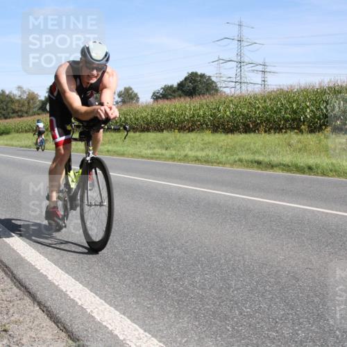 01.09.2024 - 17. Tribühne Triathlon H.Heesch http://msf.ph/oto/6943483 01.09.2024 11:33:48 Radfahren 489, 503 meine-sportfotos.de