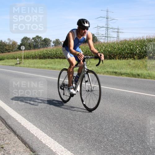 01.09.2024 - 17. Tribühne Triathlon H.Heesch http://msf.ph/oto/6943499 01.09.2024 11:34:36 Radfahren 385, 387, 546 meine-sportfotos.de