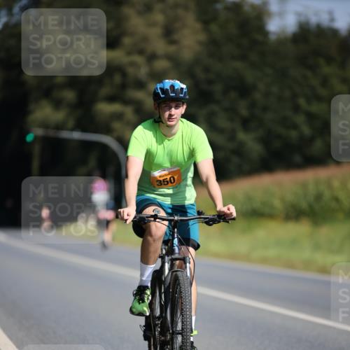 01.09.2024 - 17. Tribühne Triathlon H.Heesch http://msf.ph/oto/6943529 01.09.2024 11:32:57 Radfahren 350, 401, 494 meine-sportfotos.de