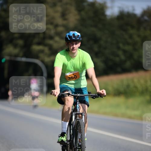 01.09.2024 - 17. Tribühne Triathlon H.Heesch http://msf.ph/oto/6943536 01.09.2024 11:32:57 Radfahren 350, 401, 494 meine-sportfotos.de